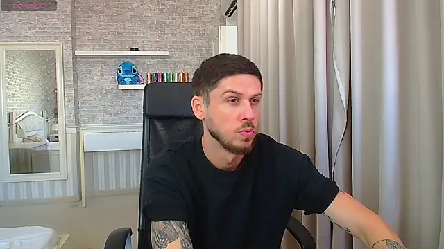 عرض كام JonahShaw