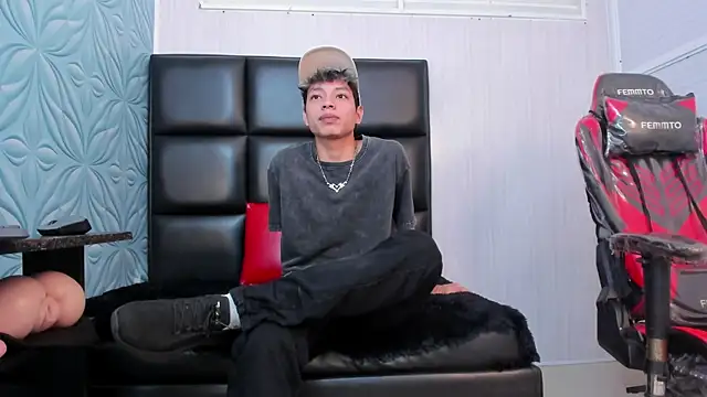 JeanLuc_Live লাইভ XXX চ্যাট