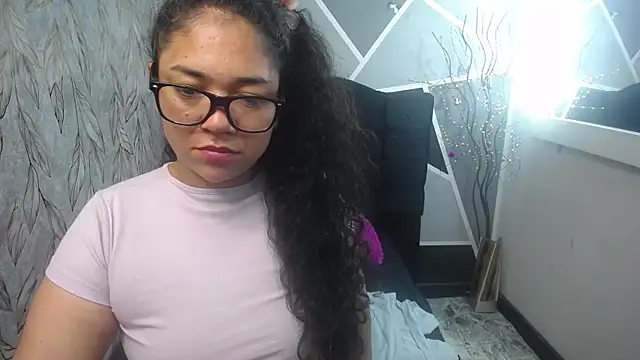 XXX chat uživo modela _sky__love_