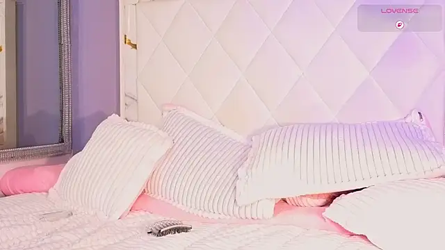 Melody-rose Show in webcam