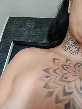 Porcellina181 – Naživo XXX chat