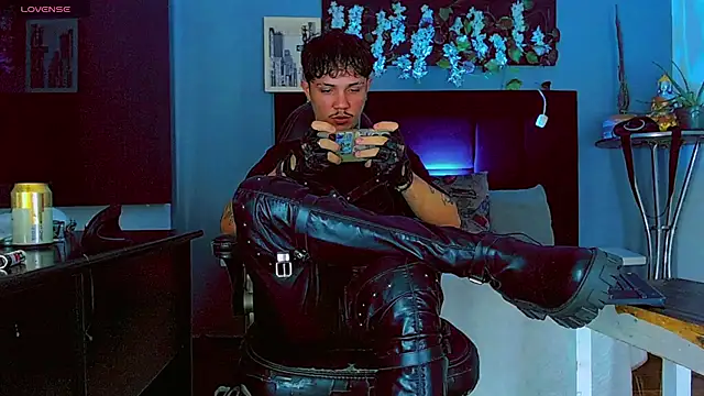 HannibalLester Adlı Modelin Web Kamerası Şovu