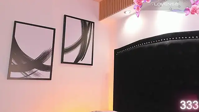 Victoria_Hiills Webcamshow