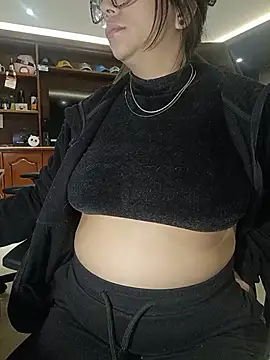 Dakotta_6 – Naživo XXX chat