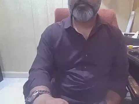 دردشة hairymaster95 الجنسية المباشرة