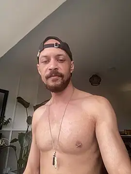 MattMiller28 – Naživo XXX chat