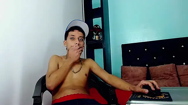 XXX chat uživo modela jl_brayan12