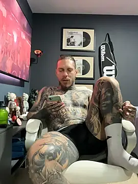 ThomasHells Live XXX Chat