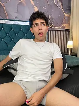 Show modela Lucas_West_ na web-kameri
