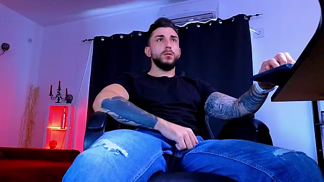 MightyAaron66 라이브 XXX 채팅
