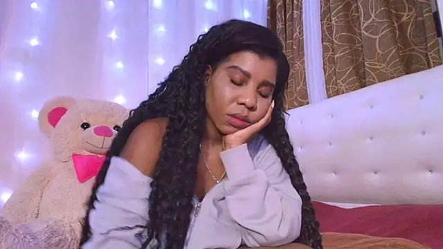 ivonjoness' Live XXX Chat