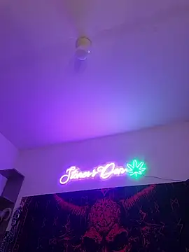 Sarah-Stoner – Live XXX-chat