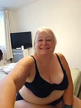 ANNIE_XXXUKのライブXXXチャット