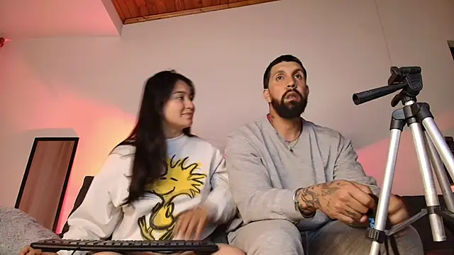 Alyssa_and_DAngelo Adlı Modelin Web Kamerası Şovu