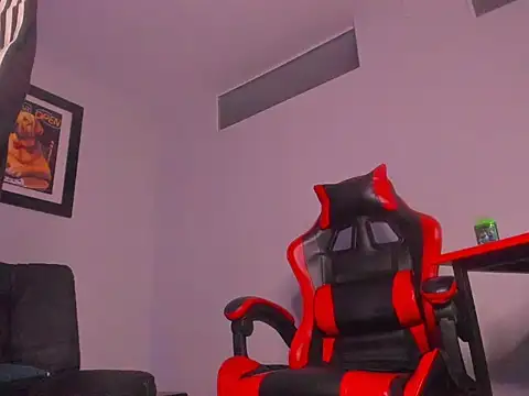 צ'אט XXX בשידור חי של Master_Orioon