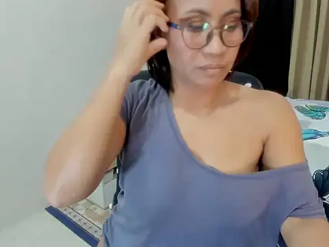 sweetkaley Chat XXX in diretta