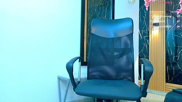 ValeriHot_1 即時 XXX 聊天