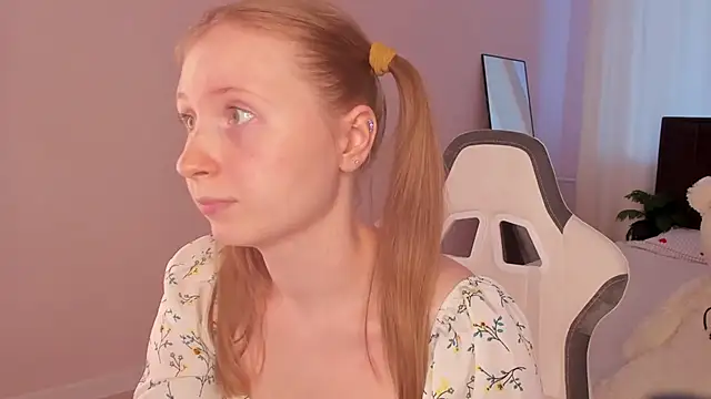 LiliTiny's Live XXX Chat
