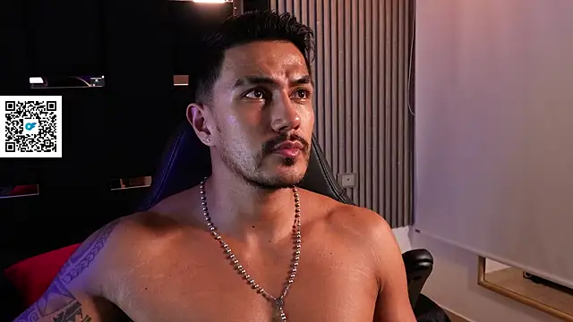 Živý XXX chat aaron_bolt