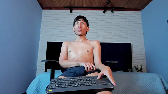 Pierre_Leroy_ live XXX chat