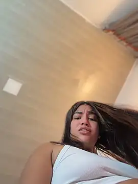 Little_Gaby_'s Live XXX Chat