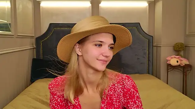 4example_Chloe Chat XXX in diretta