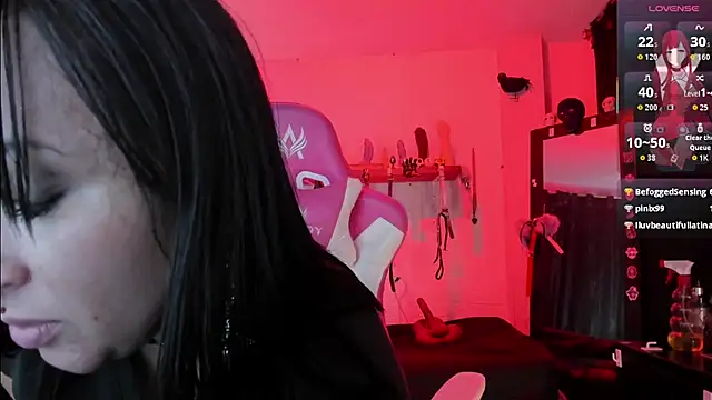 Chatroom XXX en direct de lucyheartfillia11