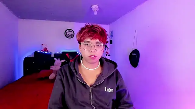 AnggelONfiree Live XXX Chat