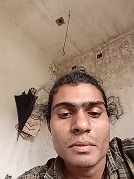 Yash_Sharma18 Adlı Modelin Canlı XXX Sohbeti