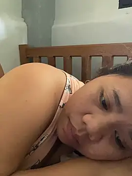 Онлайн чат XXX -CLARAMommy-