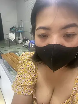 nguoimuavui22 网络视讯表演