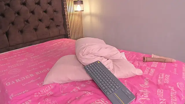 Pertunjukan Kamera Web Skarleth_quen1