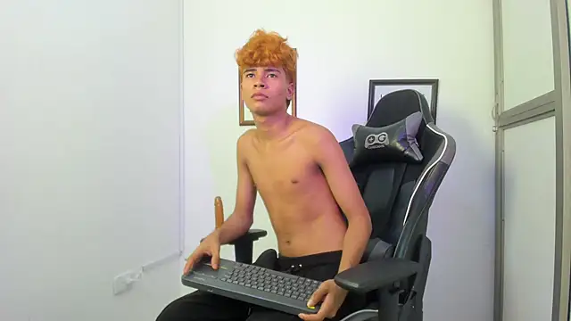 jacob_cum23のライブXXXチャット
