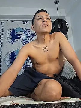 MASTERSUPREME666's Live XXX Chat