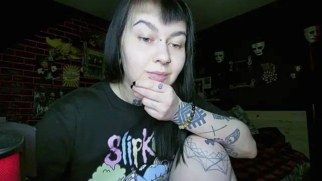 MessalinaOfficial – Live XXX-chat