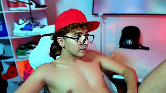 Chat +18 de Eiden_carter ao vivo