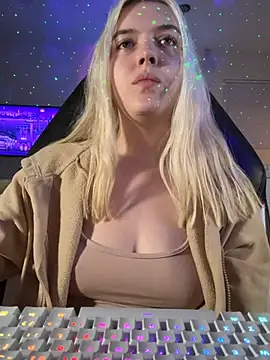 Rainsworld420's Live XXX Chat