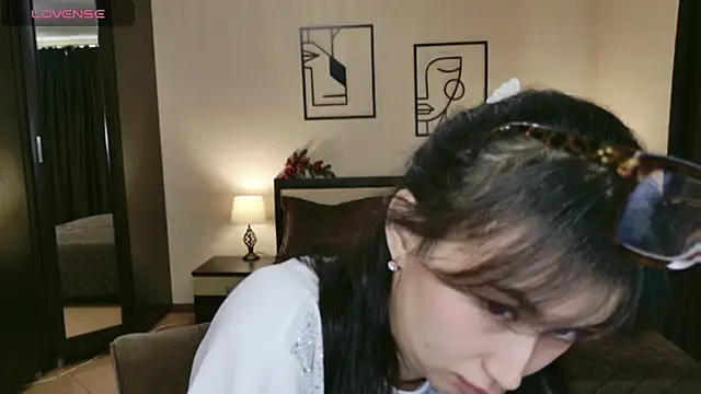SheilaRare Chat XXX live