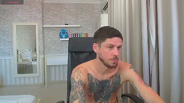 JonahShaw Chat XXX live