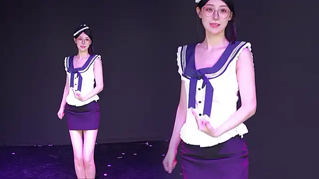 Apink-001's Live XXX Chat