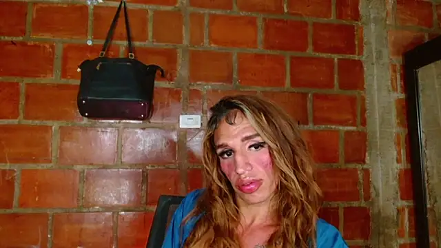 sexy_doll_big Adlı Modelin Web Kamerası Şovu