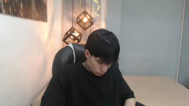 Cry_thereal Webcamshow