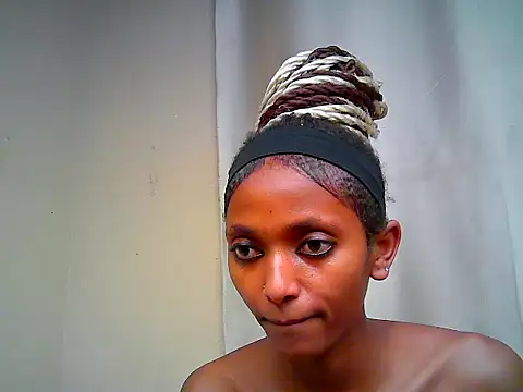 Qute_nimple's Webcam Show