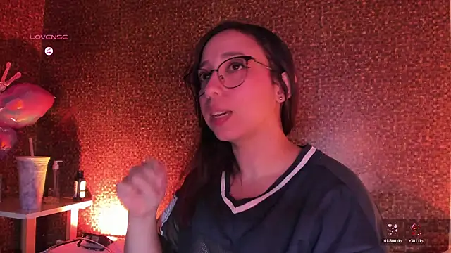 Apartment28's Live XXX Chat