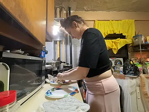 Snowbunnycake_131 Шоу с уебкамера