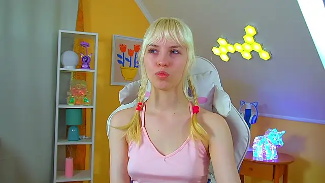 HannahHollis' Live XXX Chat