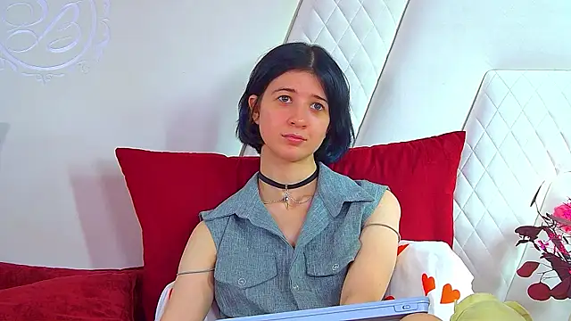 AnneAvelin's Live XXX Chat