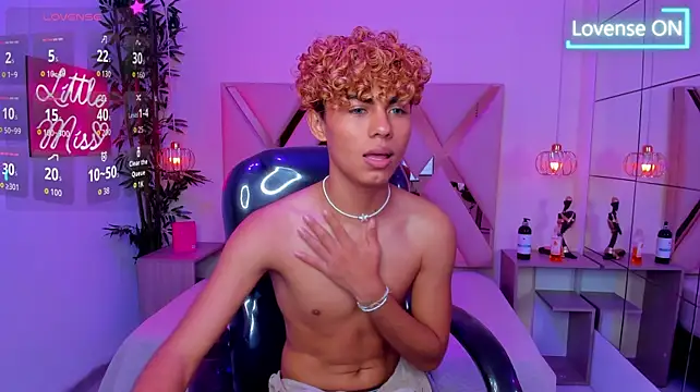 Anyelo_Twink élő XXX-chatje
