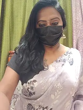 Meera_miaのライブXXXチャット