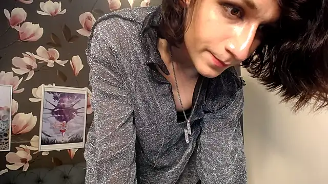 MickeQuineeのライブXXXチャット